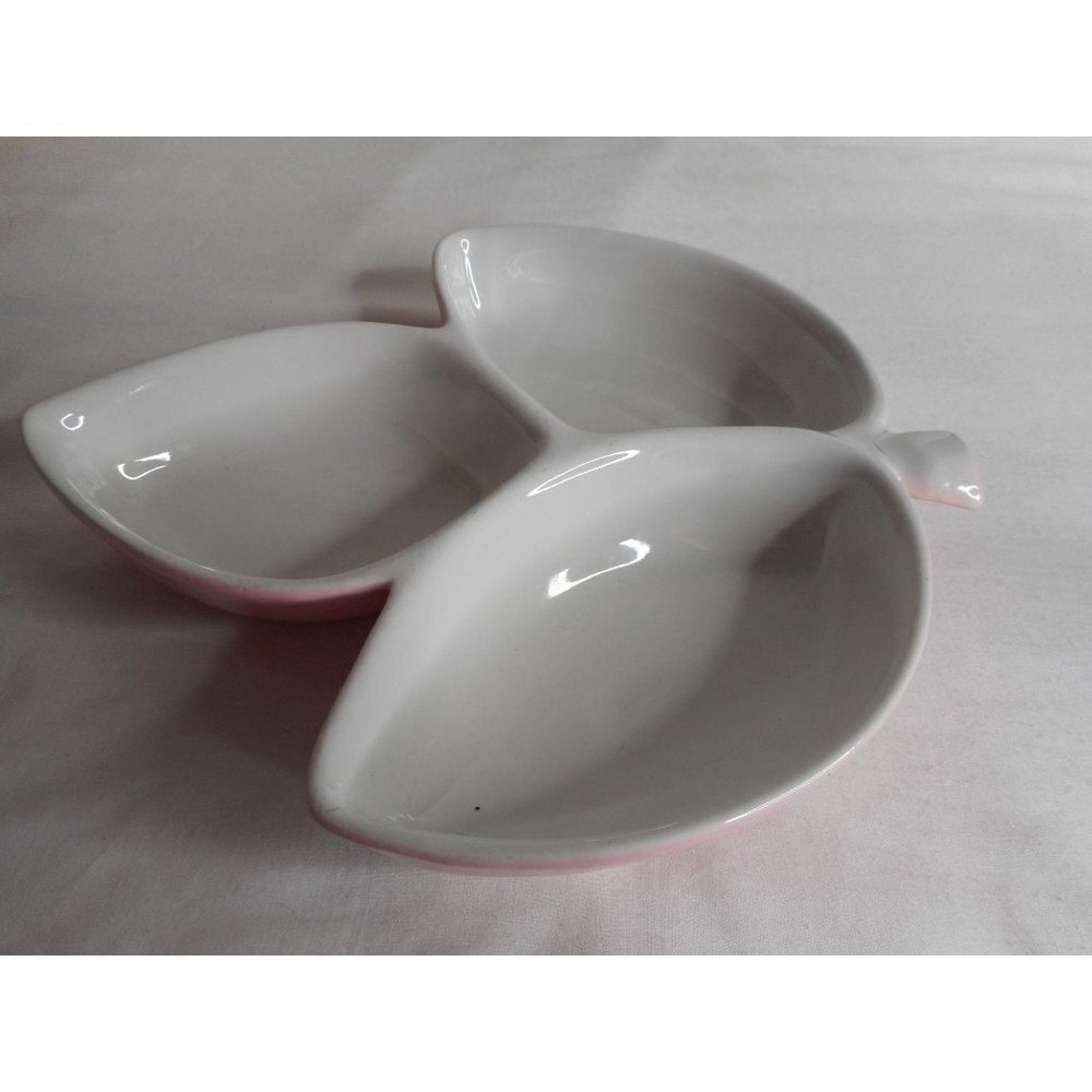 Vtg Pink / white Hull Pottery Leaf Trinket Dish